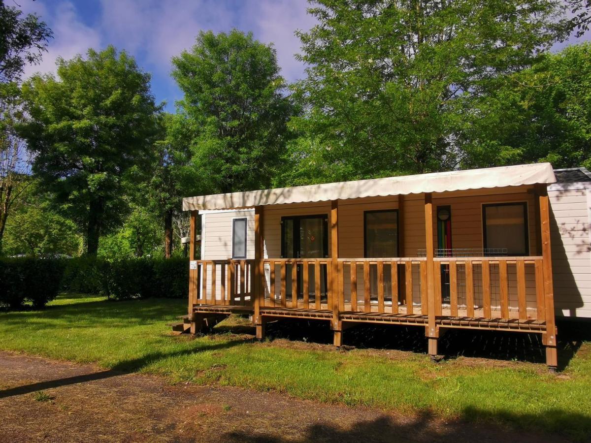 Camping Paradis Le Rocher De La Granelle Le Bugue Exteriér fotografie